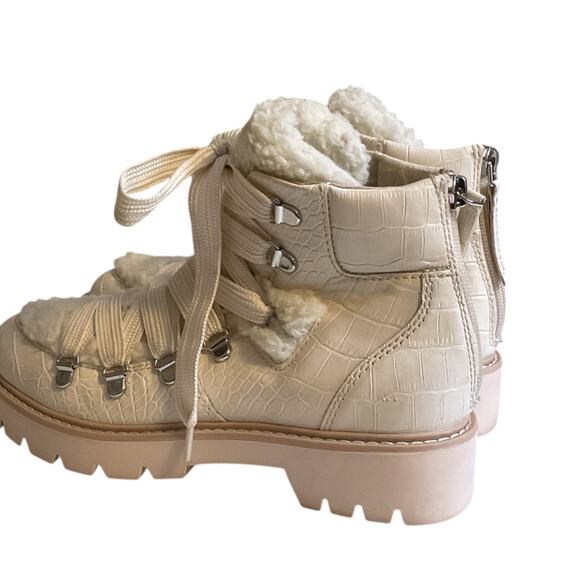 Dolce Vita Pace Cream Croc Faux Shearling Trim Lug Sole Hiker Ankle Boots Sz 6.5 - Picture 9 of 14